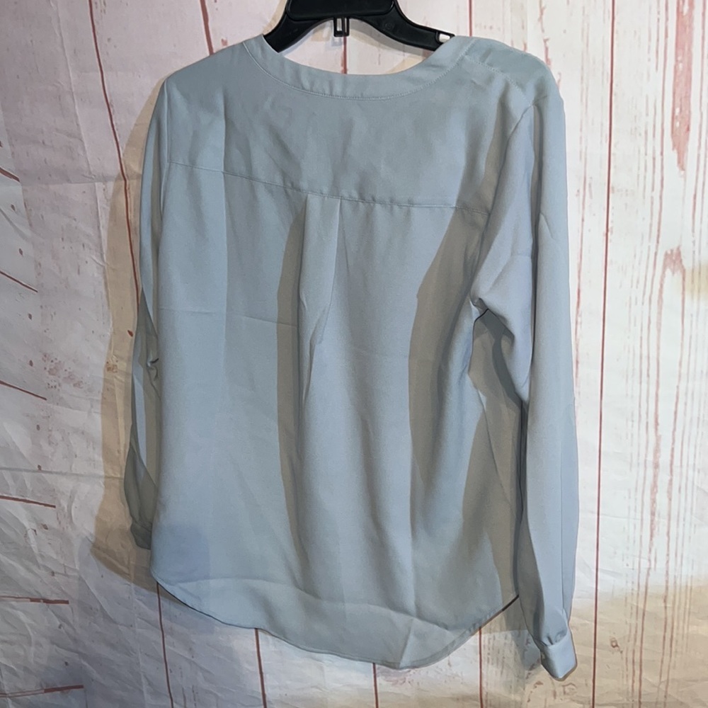 Lands' End Women's Long SL V-NK Blouse Harbor Gray - Picture 2 of 2